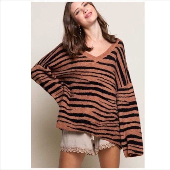 zebra Print V- Neck Sweater with Back Ties - Picture 6 of 9